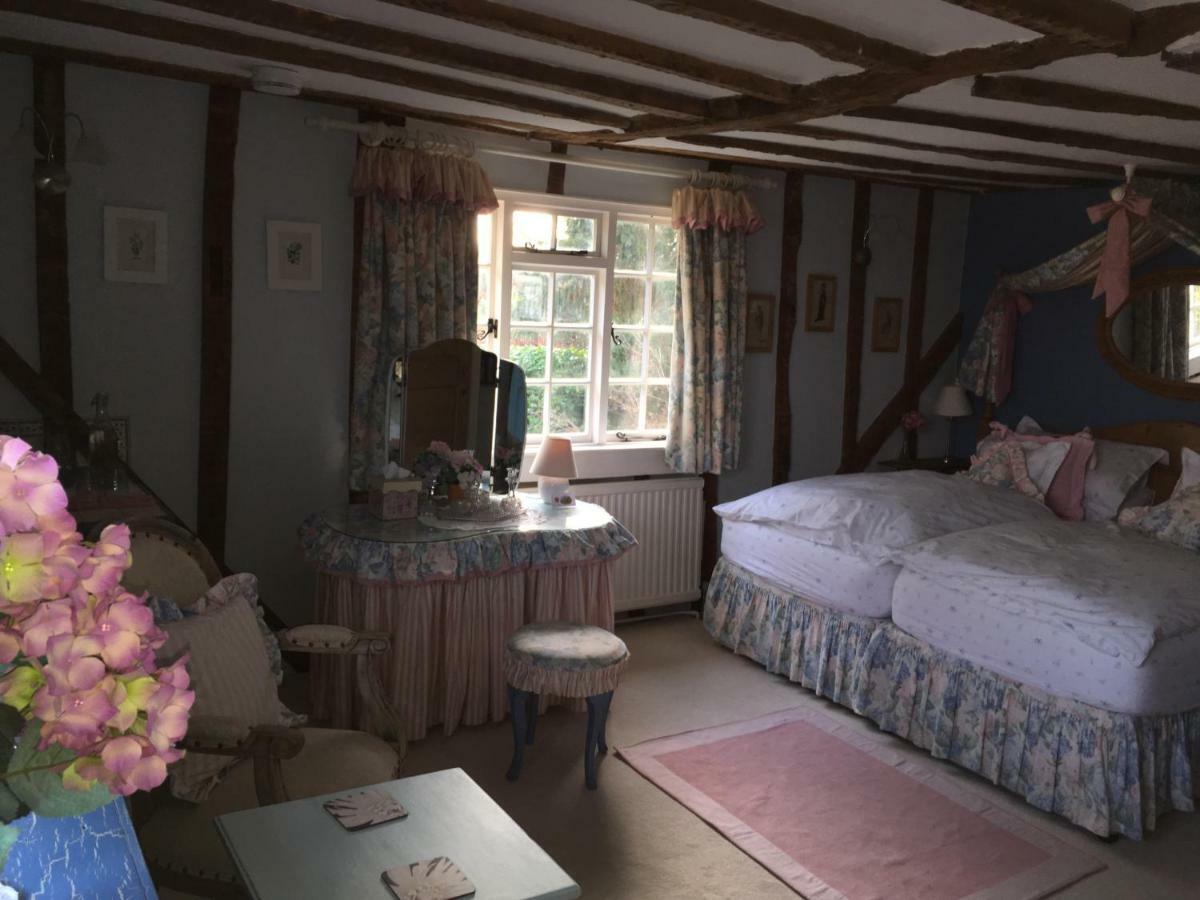 Clayton Wickham Farmhouse Hurstpierpoint Exterior foto
