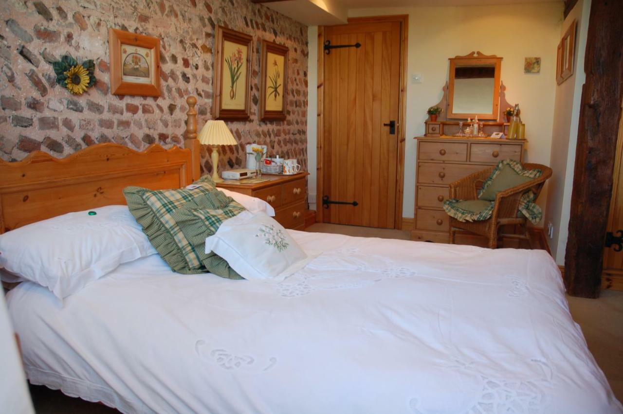 Clayton Wickham Farmhouse Hurstpierpoint Exterior foto