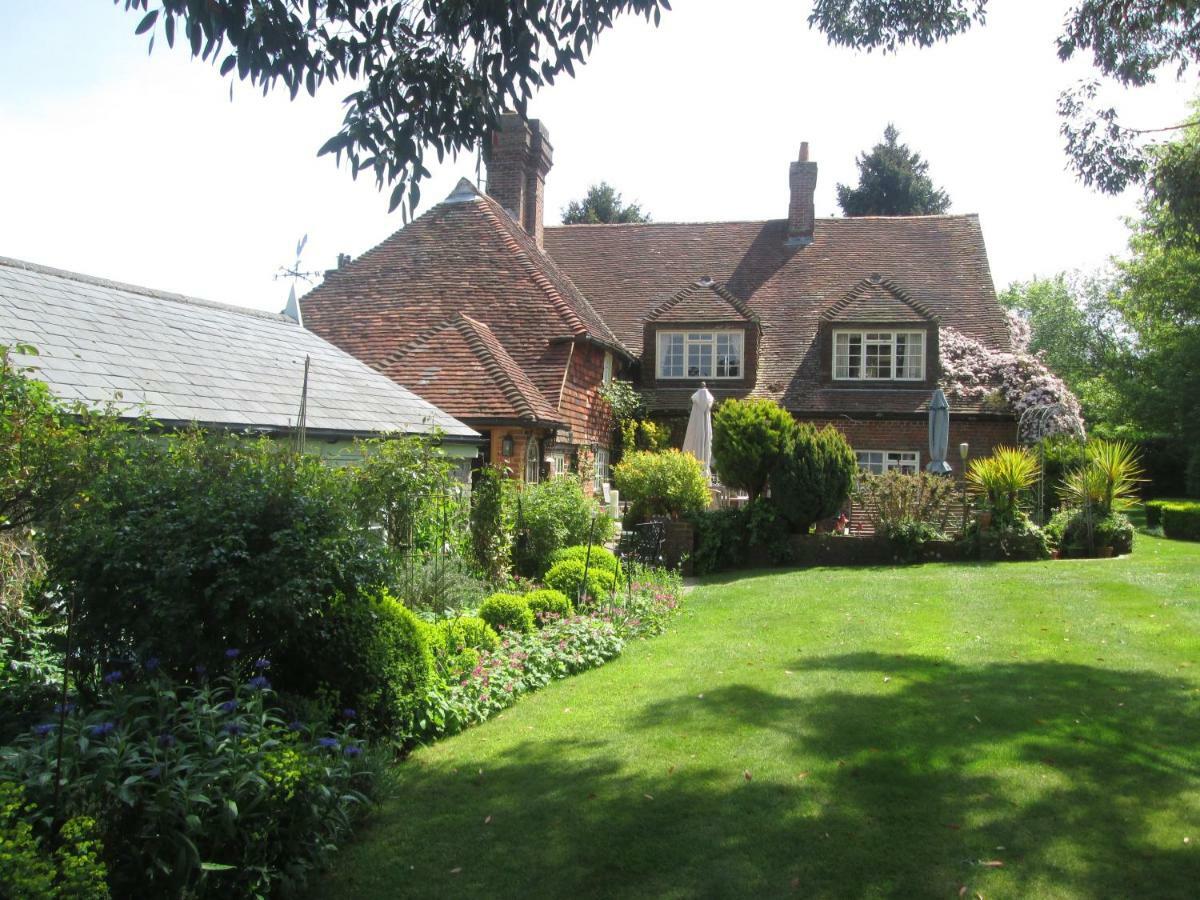 Clayton Wickham Farmhouse Hurstpierpoint Exterior foto
